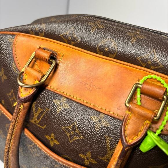 Louis Vuitton Monogram Deauville MM Bag ✨ - Picture 10 of 14
